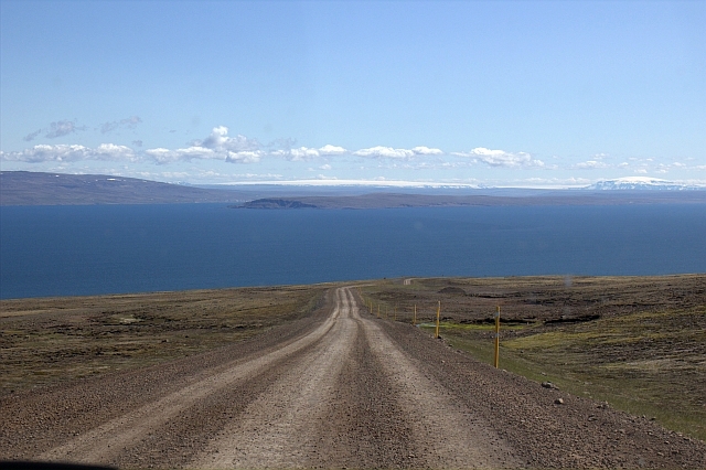 2011-06-30_14-38-13 island.jpg - Schussfahrt zum Steigrimsfjrdur